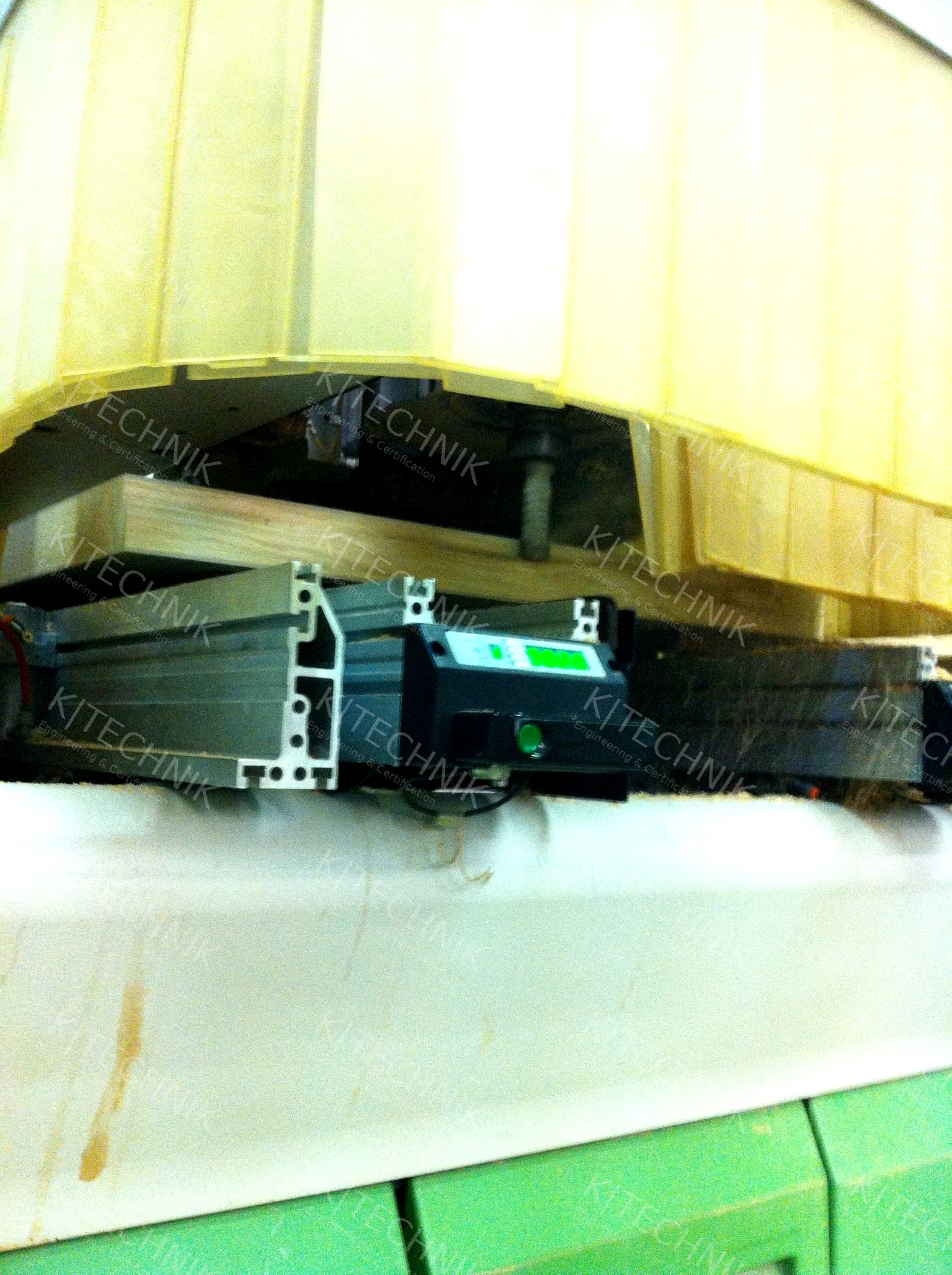 Dettaglio lavorazione CNC per prototipi - K Technik Dettaglio di lavorazione CNC per la preparazione di componenti destinati a campioni di prova - K Technik