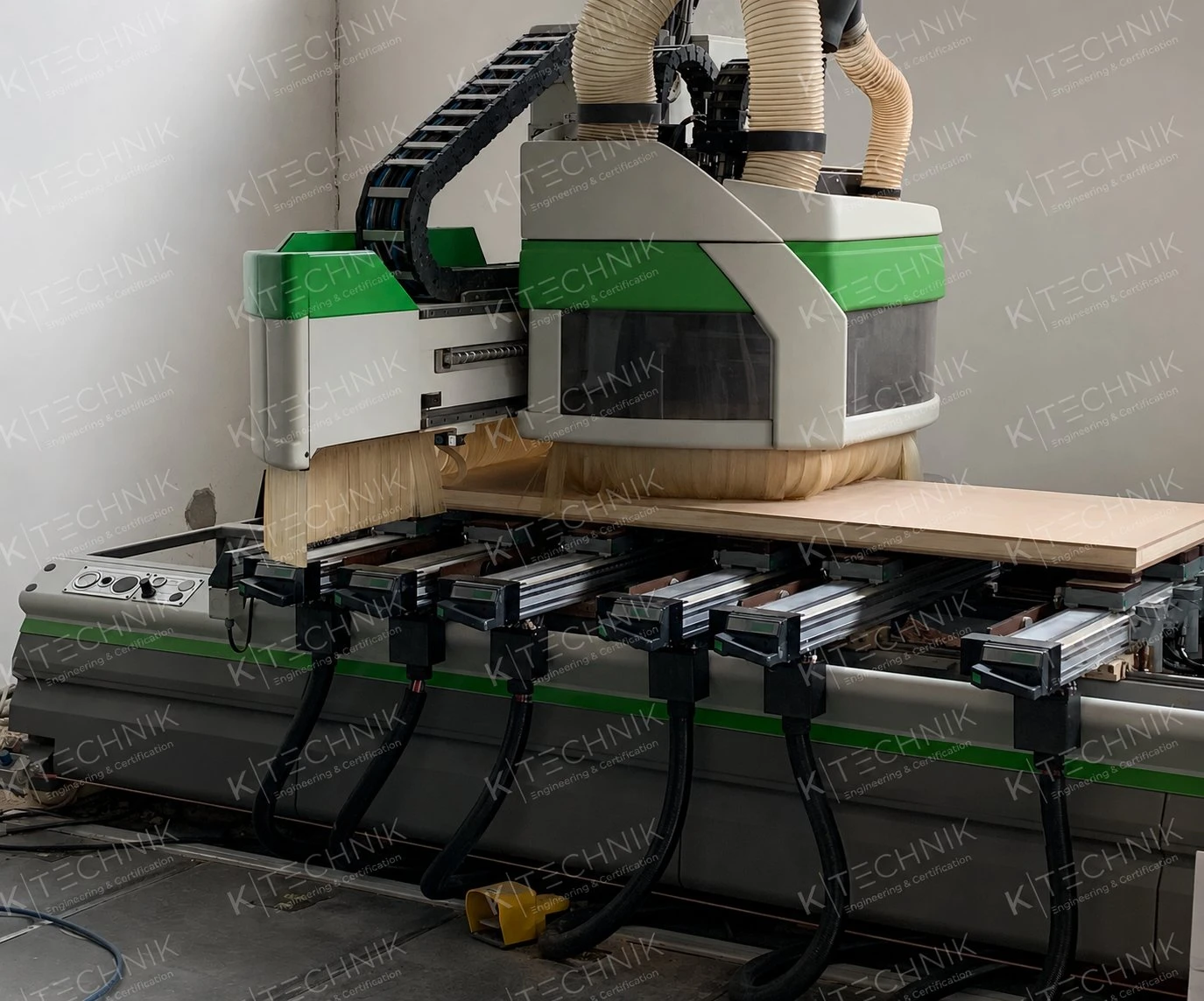 Realizzazione CNC campioni tecnici - K Technik Realizzazione CNC di campioni tecnici per configurazioni di prova su porte tagliafuoco e sistemi di chiusura - K Technik